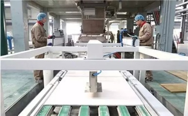 探秘高度自動(dòng)化生產(chǎn)線 卓達(dá)集團(tuán)如何以科技引擎，鑄就全球頂級(jí)綠色建筑未來